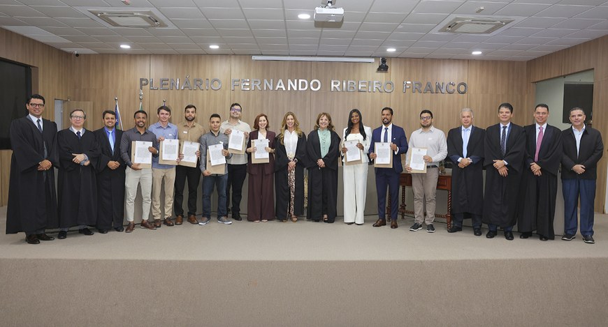 Nove profissionais atuarão na sede e nas zonas eleitorais do estado