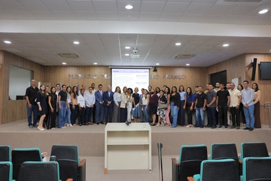  Estudantes de Direito acompanham sessão plenária no TRE-SE