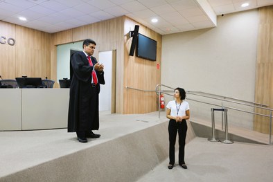  Estudantes de Direito acompanham sessão plenária no TRE-SE