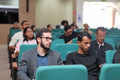  Estudantes de Direito acompanham sessão plenária no TRE-SE