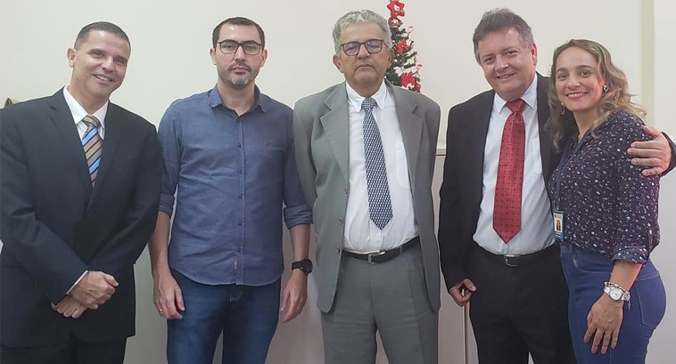 Presidente do TRE-SE realiza visita institucional aos Cartórios Eleitorais O Des. José dos Anjos foi acompanhado pelo diretor-geral, Rubens Lisboa, e pelo assessor de impr...