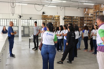 Iniciativa da EJESE capacita jovens para compreenderem o valor da democracia e do voto como ferr...