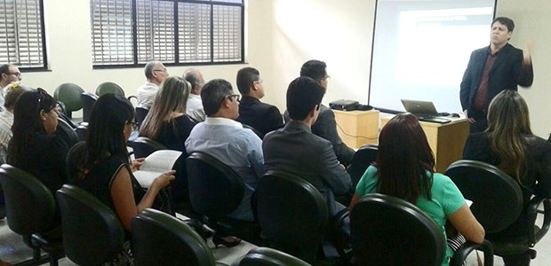 TRE-SE-5ª ZE orienta partidos sobre regras de campanha eleitoral TRE-SE-5ª ZE orienta partidos sobre regras de campanha eleitoral