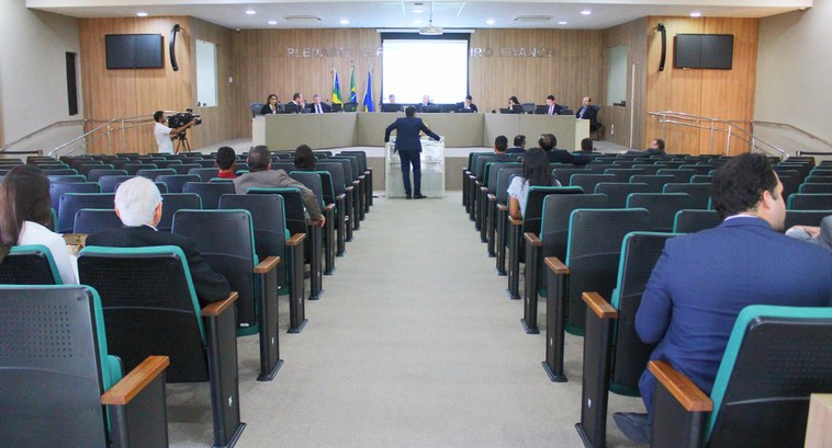 TRE-SE rejeita a Arguição de Impendimento e de suspeição em relação presidente do TRE-SE A defesa de Belivaldo alegou que o filho do presidente integra o escritório de advocacia que abr...