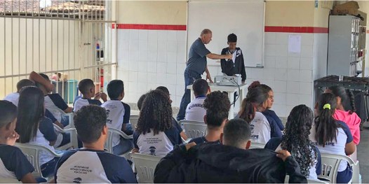 A iniciativa visou a levar aos jovens a mensagem de que é possível a transformação pessoal e soc...