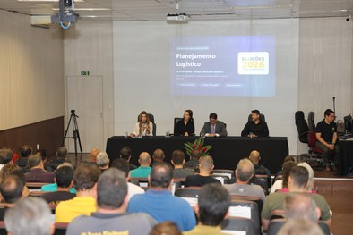 Encontros, no dia 1º de outubro, reuniram equipes responsáveis pela organização e segurança dos ...