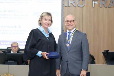 Homenagem reconhece os relevantes serviços prestados à Justiça Eleitoral sergipana