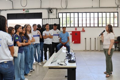 Mais de 40 alunos do centro de excelência Deputado Joaldo Vieira Barbosa