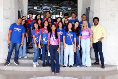 Visitas conscientização política, combate à desinformação e incentivo à cidadania