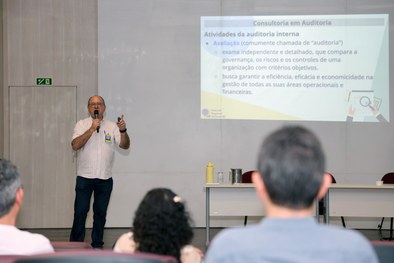 Foram apresentadas modalidades de consultoria e experiências já realizadas pela COAUD 