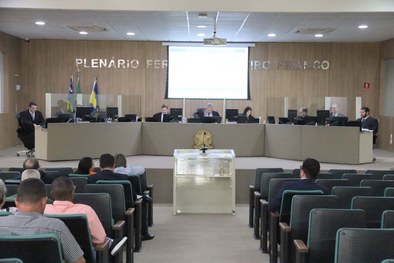 Elvira Maria de Almeida e Roberto Eugênio da Fonseca Porto na despedida do desembargador