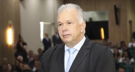 Juiz Gustavo Adolfo Plech Pereira toma posse como membro titular do TRE-SE