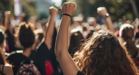 Para a presidente do TSE, ministra Cármen Lúcia, é o modelo que permite fazer escolhas livres