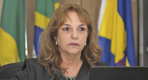 desembargadora Ana Lúcia Freire de Almeida dos Anjos
