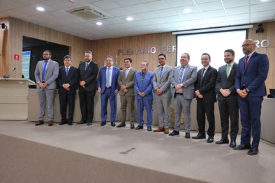 Juiz Edmilson da Silva Pimenta é homenageado em sessão plenária
