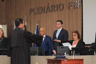 Dr. Cristiano Cabral toma posse como Juiz Membro do TRE-SE
