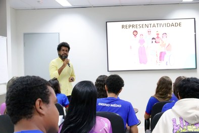Visitas conscientização política, combate à desinformação e incentivo à cidadania