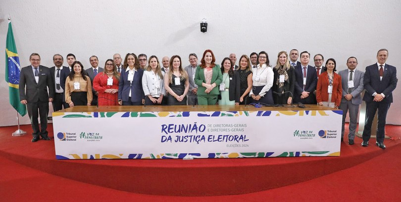 Encontro das diretorias-gerais no TSE A secretária judiciária do TRE-SE, Ana Maria Rabelo, participou do evento representando o direto...