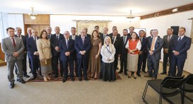 Desa Ana Lúcia participou da reunião conduzida pelo ministro Edson Fachin