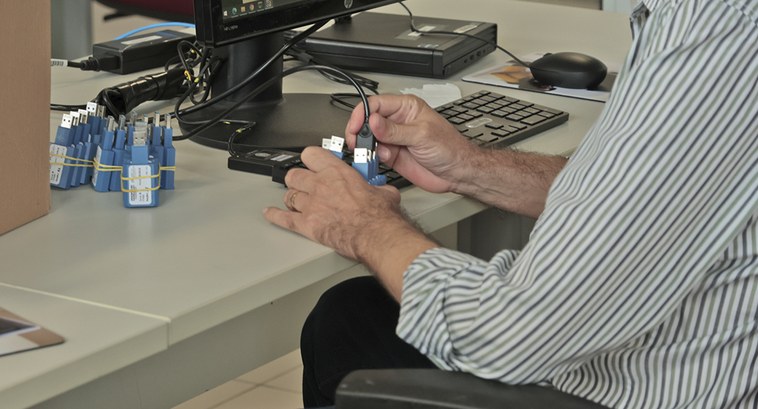 Geração de mídias que serão utilizadas pelas Urnas Eletrônicas Serão preparadas mais de 13 mil mídias físicas. O material será utilizado para inseminar as 5.75...