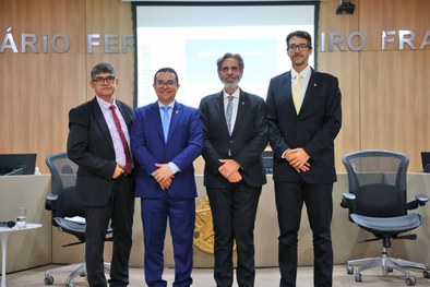 O evento contou com a participação de renomados especialistas