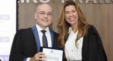 Juiz Hélio Mesquita e Desa. Ana Bernadete Leite