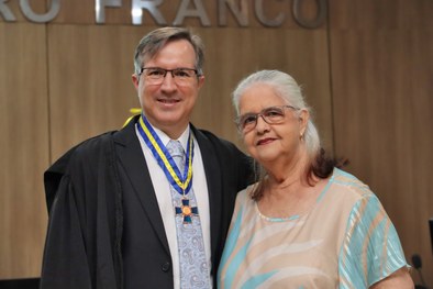 Juiz Tiago Brasileiro com familiares e amigos