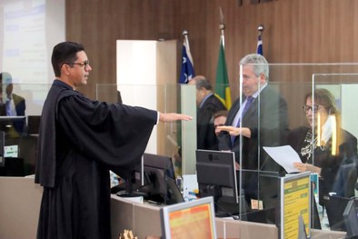 Jurista Breno Bergson Santos toma posse como membro do TRE-SE
