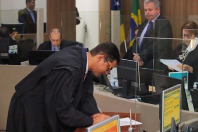 Jurista Breno Bergson Santos toma posse como membro do TRE-SE