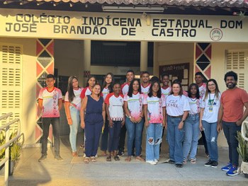 Ação itinerante com atendimento biométrico e educação eleitoral focou nas comunidades Xokó e Qui...