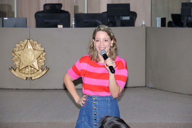 A palestra ocorreu na sede do Tribunal e contou com oitenta alunas(os) da rede particular de ensino