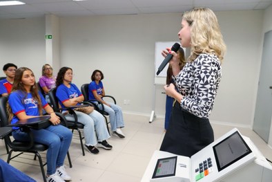 Visitas conscientização política, combate à desinformação e incentivo à cidadania