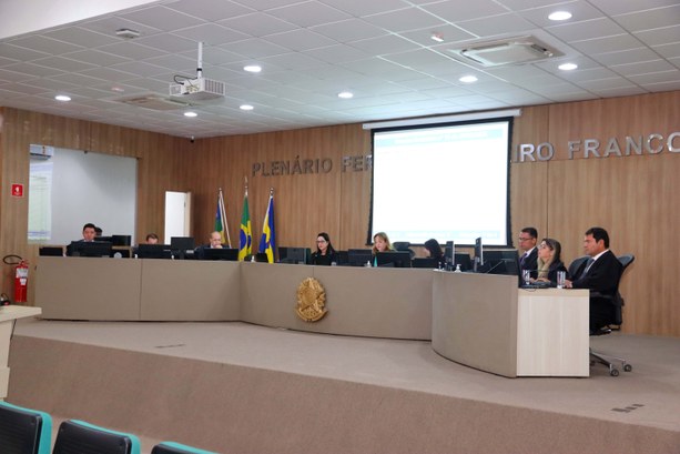 Lívia Ribeiro participa da primeira Sessão Plenária como membro do TRE-SE Lívia Ribeiro participa da primeira Sessão Plenária como membro do TRE-SE