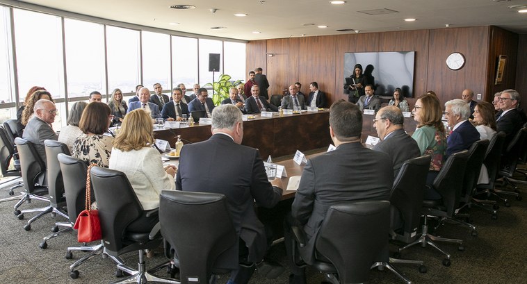 Ministra Cármen Lúcia se reúne com presidentes dos TREs para discutir eleições municipais Reunião reforça importância da cooperação para o sucesso do pleito municipal