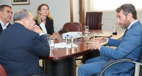 Desembargador Diógenes Barreto e o chefe da Advocacia-Geral da União (AGU) em Sergipe, Victor Hu...