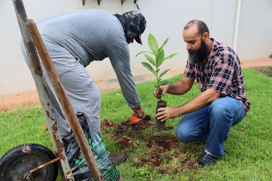 A ação faz parte da programação da semana do meio ambiente