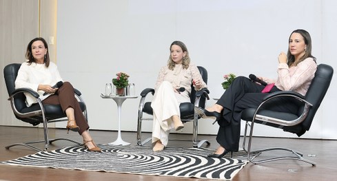 A ação integra a semana de prevenção promovida pelo TRE e reúne especialistas para debater práti...