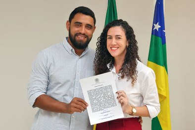 Posse de servidora aprovada no Concurso Unificado da Justiça Eleitoral