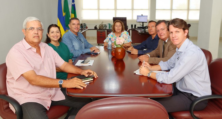Presidente do TRE-SE reúne-se com a alta cúpula administrativa do Tribunal A magistrada deu a palavra para que cada secretário expusesse considerações no âmbito das respec...