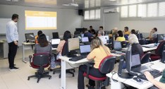 Participaram 30 servidores que atuarão analisando as contas de campanha de candidatas(os) que co...