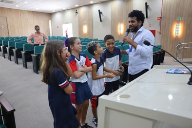 Os futuros eleitores visitaram as dependências do TRE-SE