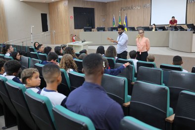 Os futuros eleitores visitaram as dependências do TRE-SE