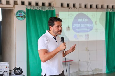 Projeto Eleitora e Eleitor do Futuro mobiliza estudantes da Barra dos Coqueiros