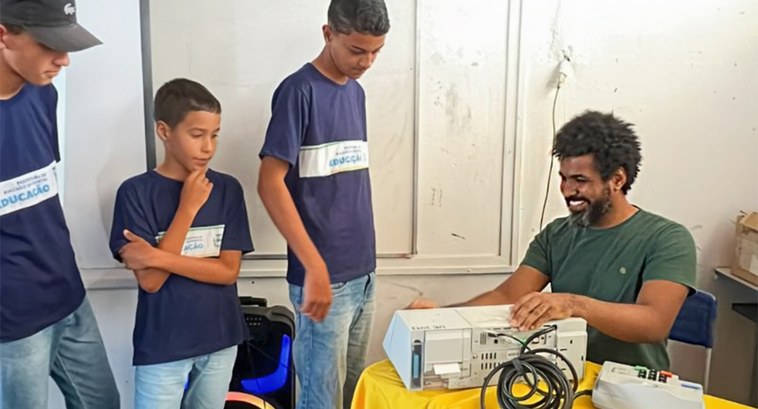 Projeto Eleitora e Eleitor do Futuro vai à comunidade quilombola de Riachão do Dantas A atividade aconteceu na Escola Municipal Quilombola Mariana Fontes Costa, localizada no Povoado...