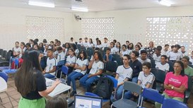 Iniciativa da Justiça Eleitoral incentiva a cidadania e o voto consciente entre jovens