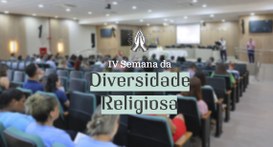 Na programação, palestras, rituais, exposições e celebrações valorizando a pluralidade espiritual