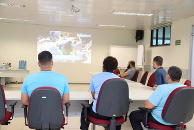 Servidores participaram de atividades voltadas à conscientização, reciclagem e promoção de práti...