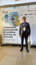 Presidente do TJ/PR: Des. Luiz Fernando Tomasi Keppen e o servidor do TRE-SE Júnior Gonçalves Lima
