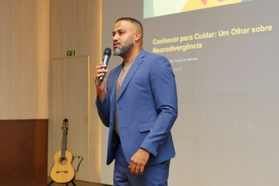 Com foco na neurodivergência e na saúde mental, o evento destacou a importância do acolhimento, ...