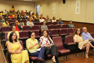 Com foco na neurodivergência e na saúde mental, o evento destacou a importância do acolhimento, ...